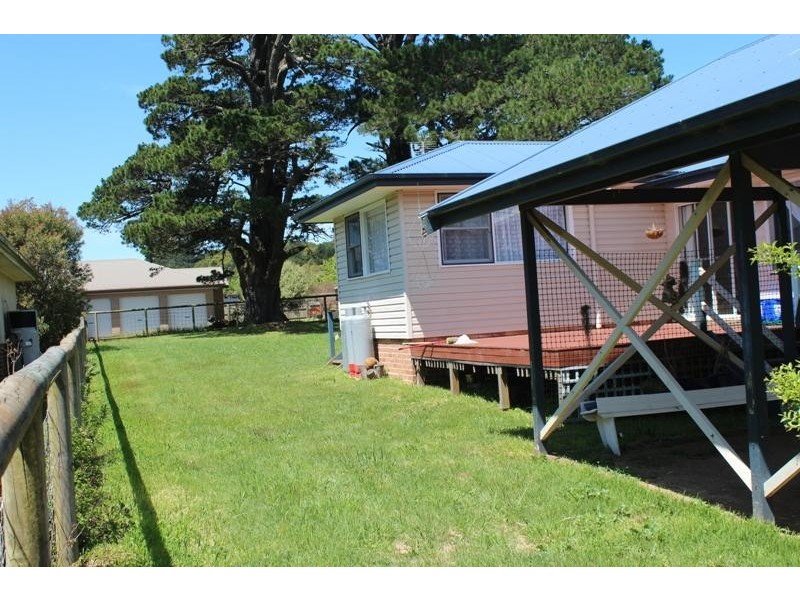 15 Main Street, Robertson NSW 2577