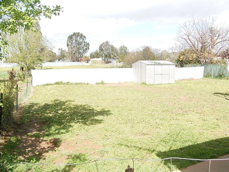 10 Hawkins Street HOWLONG 2643, Howlong NSW 2643