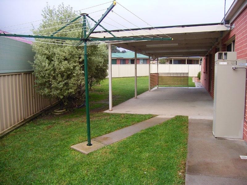 37 Alawarra  Road LAVINGTON 2641, Lavington NSW 2641