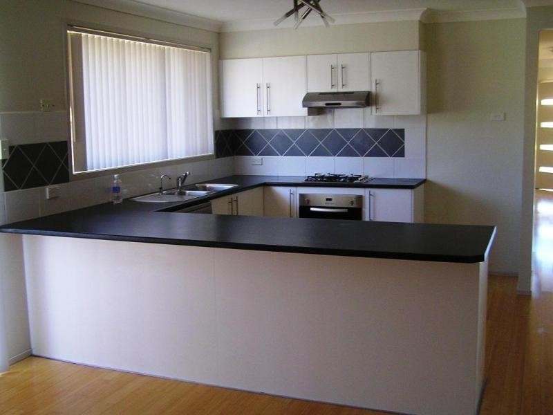 24 Caley Street BOWRAL 2576, Bowral NSW 2576