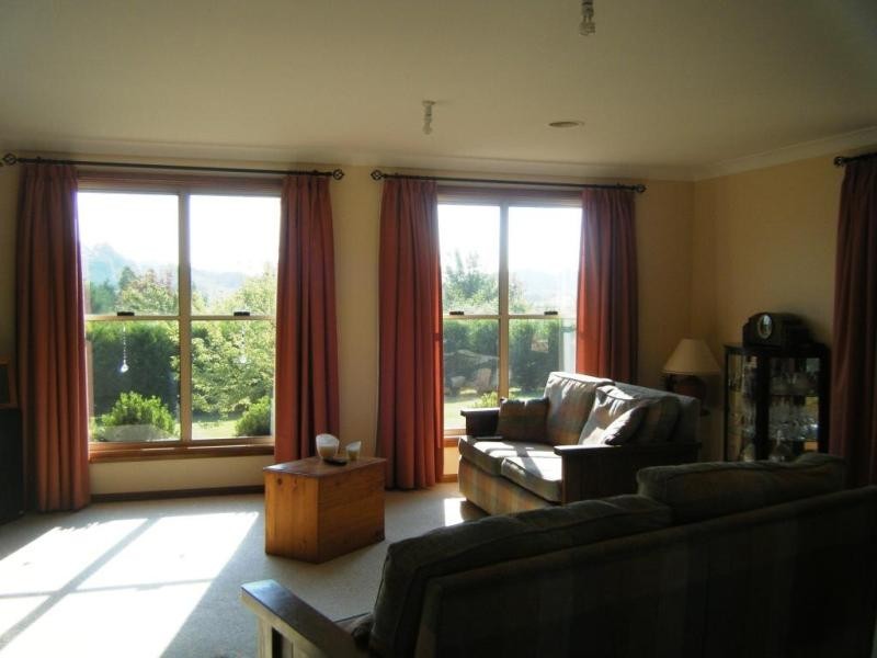 23 Watkins Drive MOSS VALE 2577, Moss Vale NSW 2577