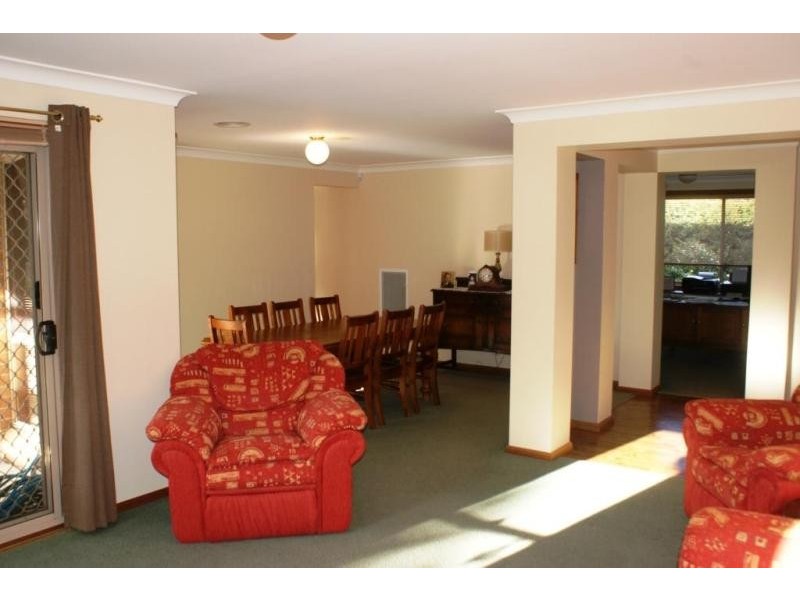 16 Matavia Place BOWRAL 2576, Bowral NSW 2576