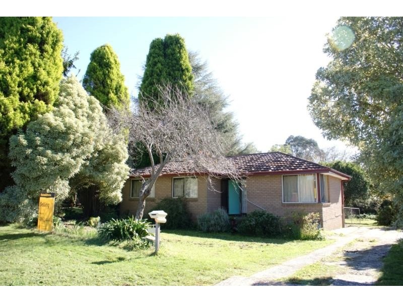 6 Sweeney  Place BOWRAL 2576, Bowral NSW 2576