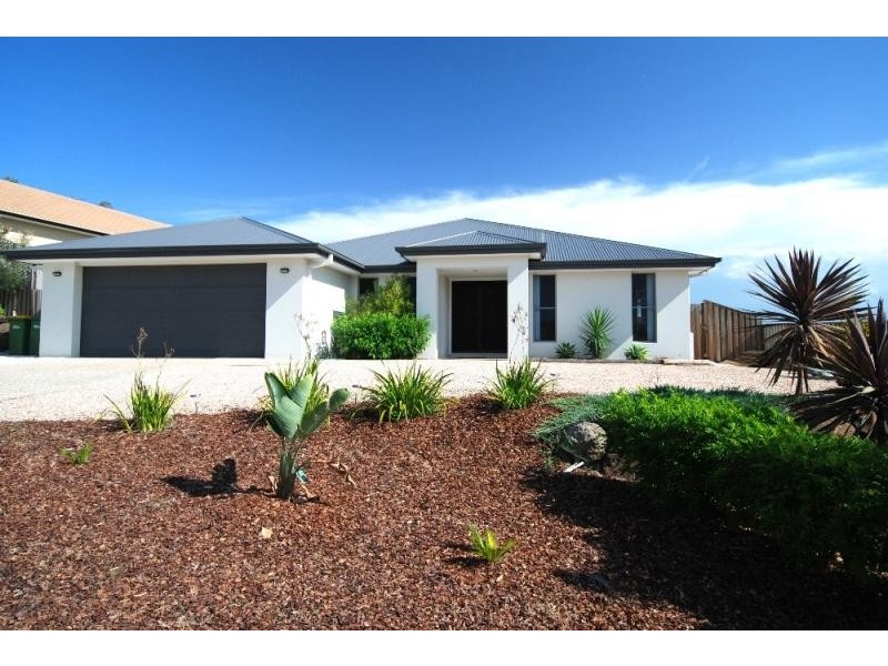 33 Gerard Street PACIFIC PINES 4211, Pacific Pines QLD 4211
