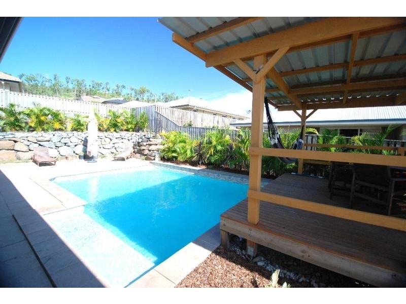 33 Gerard Street PACIFIC PINES 4211, Pacific Pines QLD 4211