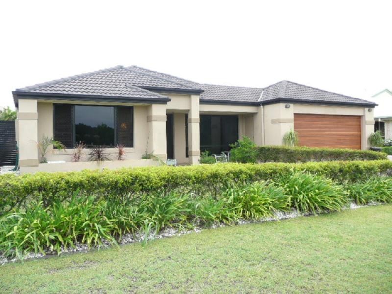 18 Brittany  Drive OXENFORD 4210, Oxenford QLD 4210