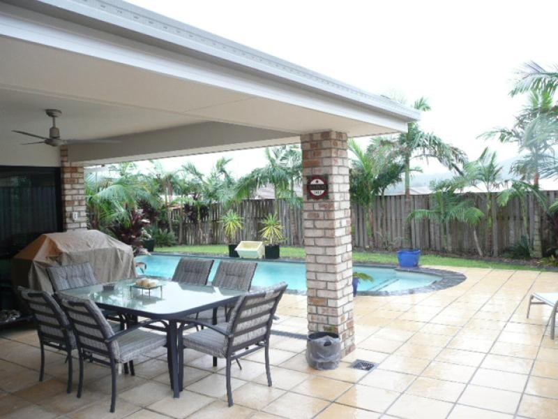 27 Beaumont Crescent PACIFIC PINES 4211, Pacific Pines QLD 4211