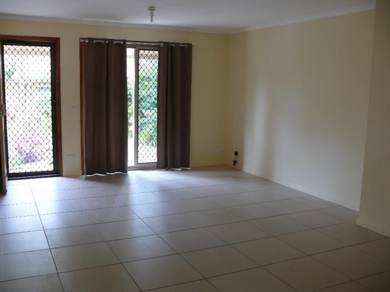 8/3 Wayne  Place OXENFORD 4210, Oxenford QLD 4210