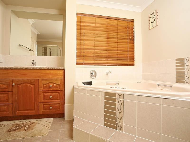 18 Tandanus Court OXENFORD 4210, Oxenford QLD 4210