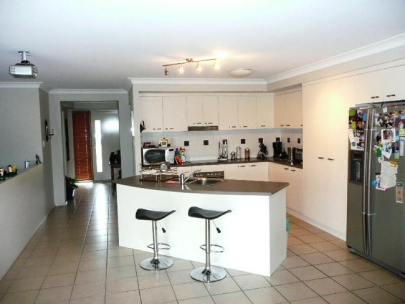 27 Beaumont Crescent PACIFIC PINES 4211, Pacific Pines QLD 4211