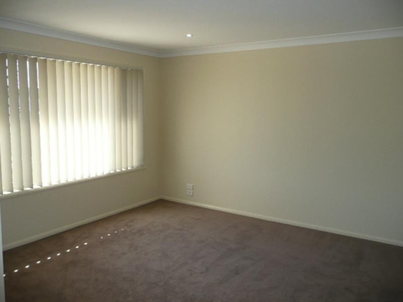 12 Manning Circuit PACIFIC PINES 4211, Pacific Pines QLD 4211