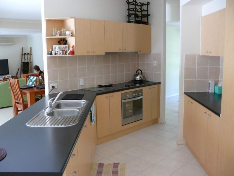 99 Coulter  Road WILLOW VALE 4209, Willow Vale QLD 4209