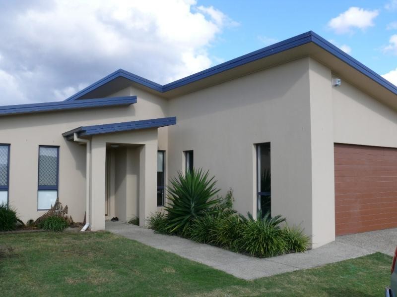13 Angourie Crescent PACIFIC PINES 4211, Pacific Pines QLD 4211