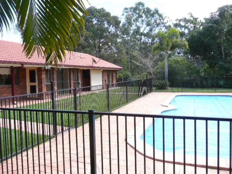 1 Derwent Avenue HELENSVALE 4212, Helensvale QLD 4212