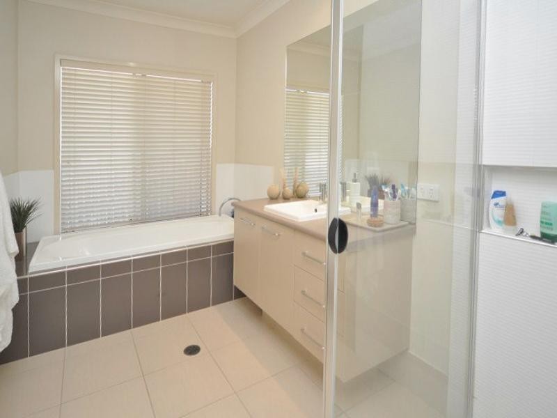 40 Nightjar Drive UPPER COOMERA 4209, Upper Coomera QLD 4209