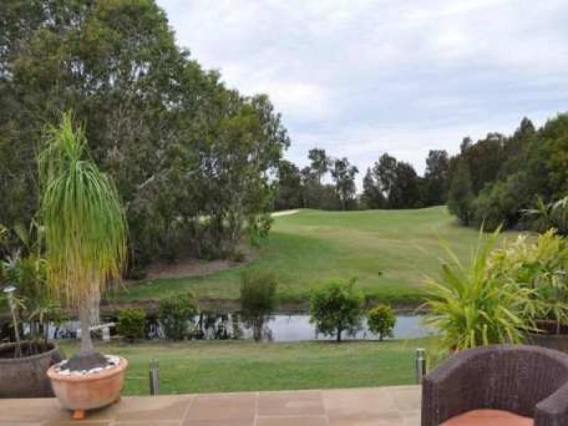 8886 Magnolia Drive East HOPE ISLAND 4212, Hope Island QLD 4212