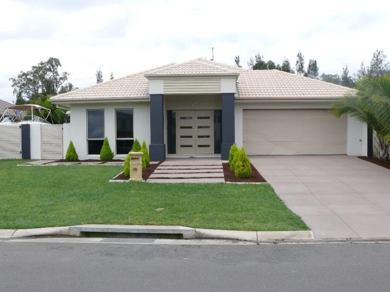 21 River Links East Boulevard HELENSVALE 4212, Helensvale QLD 4212