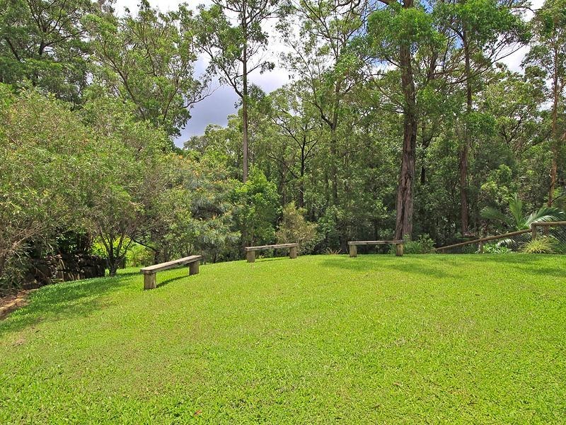 9 Lords  Avenue MOUNT NATHAN 4211, Mount Nathan QLD 4211
