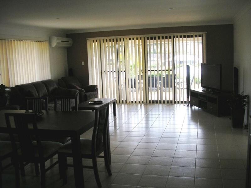 23 Craigs Way MAUDSLAND 4210, Maudsland QLD 4210