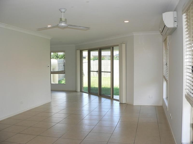 14 Bodacious Terrace PIMPAMA 4209, Pimpama QLD 4209