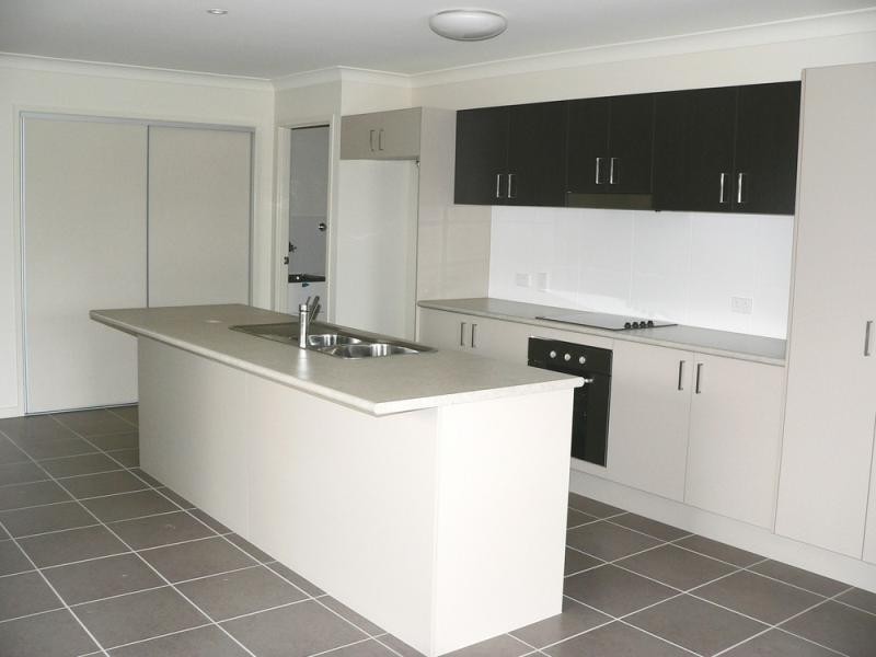 4 Reagan Close PIMPAMA 4209, Pimpama QLD 4209