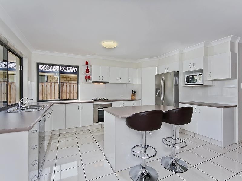 6 Ansett  Way UPPER COOMERA 4209, Upper Coomera QLD 4209