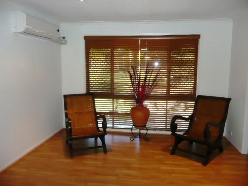 6 Tenterfield Court HELENSVALE 4212, Helensvale QLD 4212