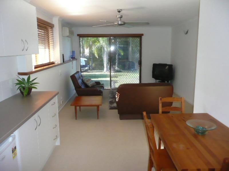 6 Tenterfield Court HELENSVALE 4212, Helensvale QLD 4212