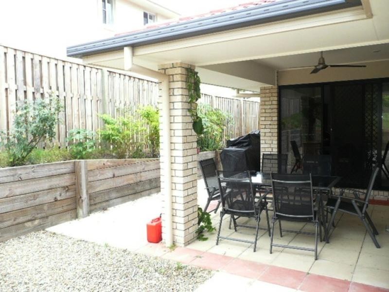 24 Hawkesbury Avenue PACIFIC PINES 4211, Pacific Pines QLD 4211