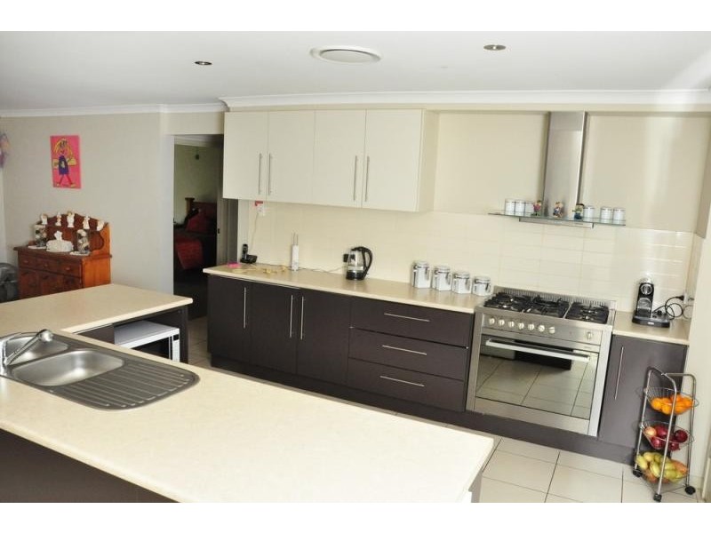 10 Creek Flat Road MOUNT NATHAN 4211, Mount Nathan QLD 4211