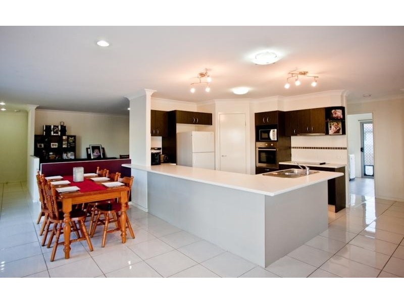88 Treeline Circuit UPPER COOMERA 4209, Upper Coomera QLD 4209
