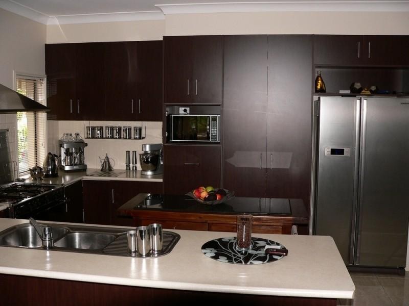 18 Irvine Street PACIFIC PINES 4211, Pacific Pines QLD 4211