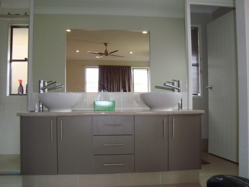 11 Kabi Place PACIFIC PINES 4211, Pacific Pines QLD 4211