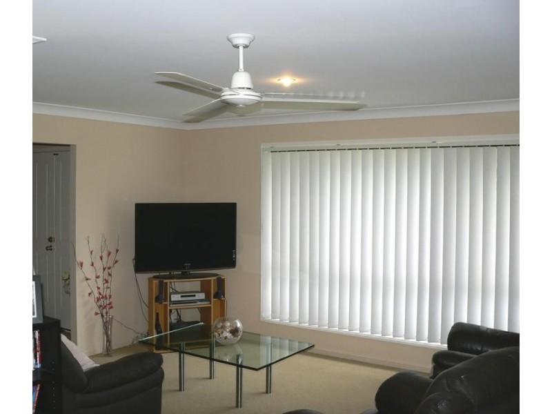 27 Brissendon Street MAUDSLAND 4210, Maudsland QLD 4210