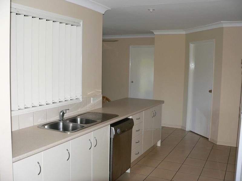 27 Brissendon Street MAUDSLAND 4210, Maudsland QLD 4210