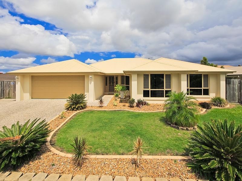14 Tuggeranong  Avenue PACIFIC PINES 4211, Pacific Pines QLD 4211
