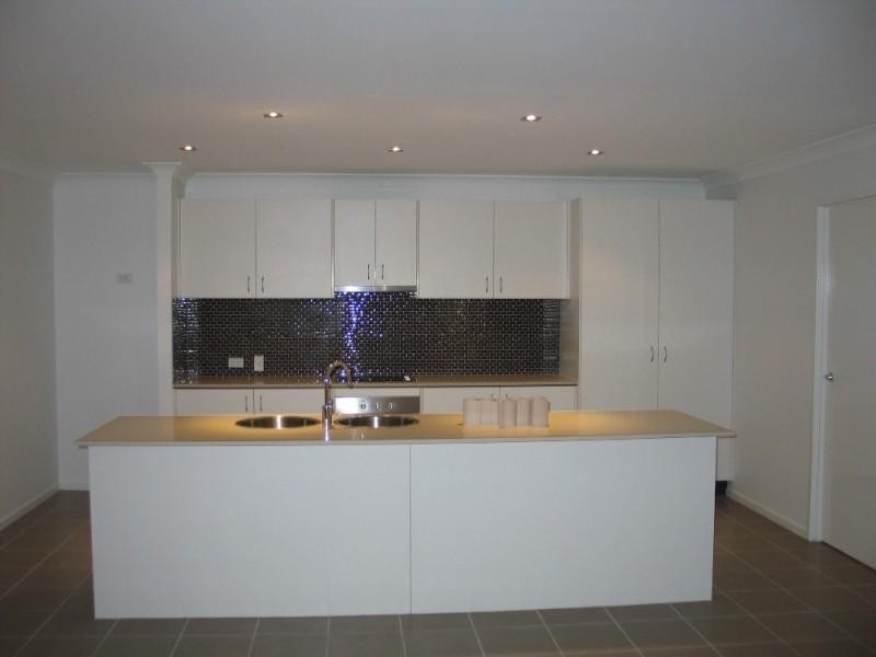 40 Craigs Way MAUDSLAND 4210, Maudsland QLD 4210