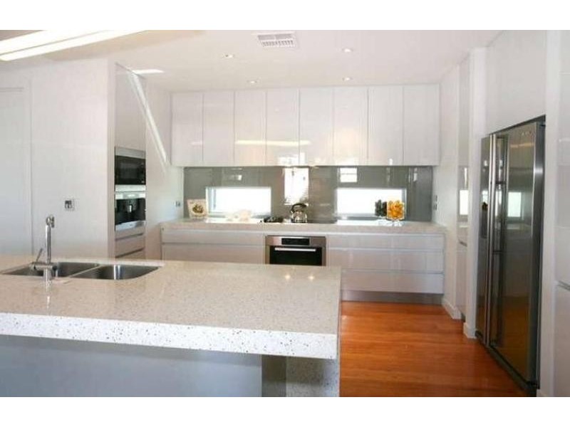 2 Quayside Drive HELENSVALE 4212, Helensvale QLD 4212