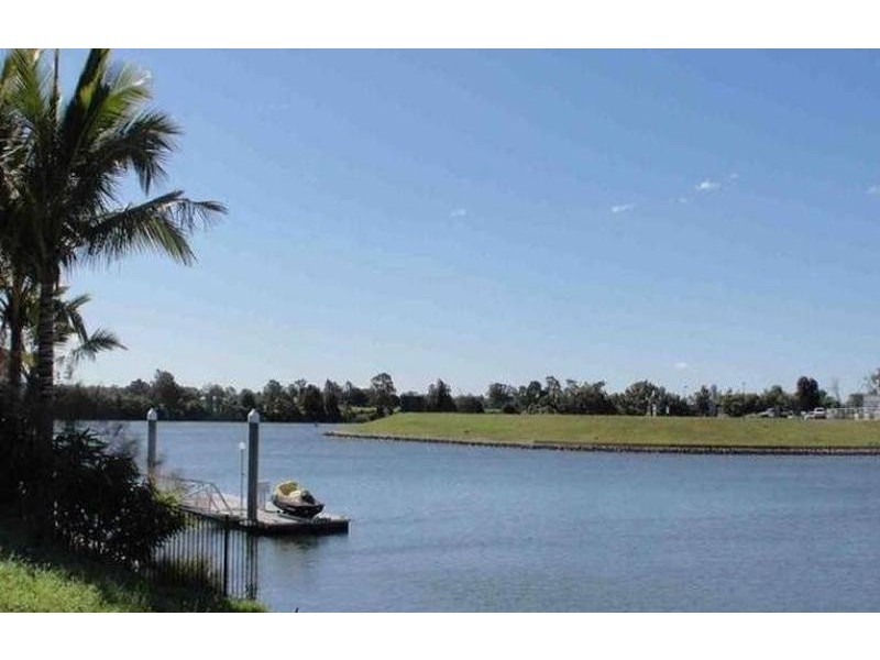 27 Ferrymans Court HELENSVALE 4212, Helensvale QLD 4212