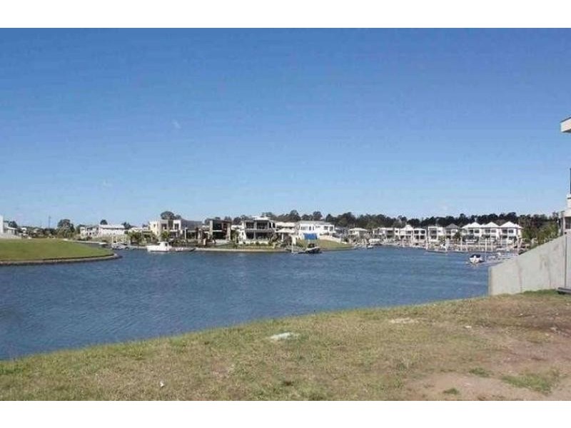 27 Ferrymans Court HELENSVALE 4212, Helensvale QLD 4212