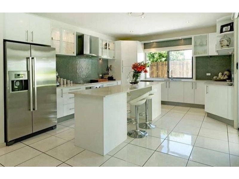 27 The  Close HELENSVALE 4212, Helensvale QLD 4212
