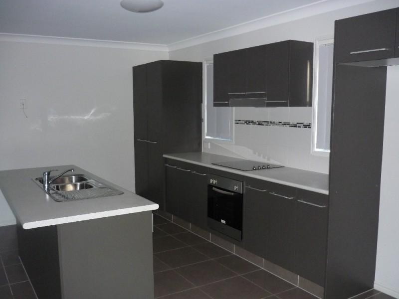 1 Caragh Crescent OXENFORD 4210, Oxenford QLD 4210