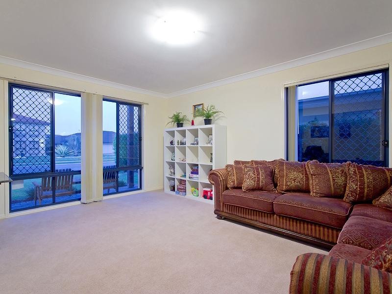 39 Regatta Avenue OXENFORD 4210, Oxenford QLD 4210