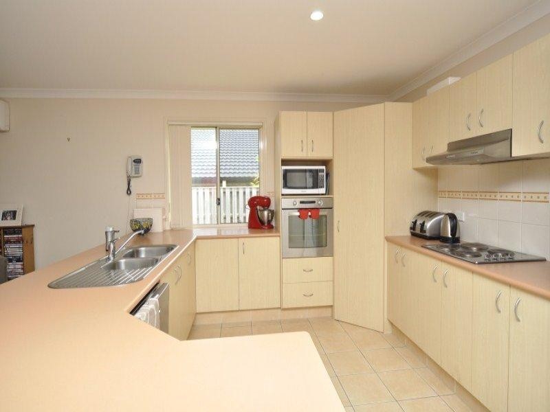 16 Witheren Circuit PACIFIC PINES 4211, Pacific Pines QLD 4211