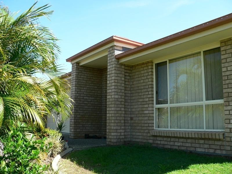 16 Witheren Circuit PACIFIC PINES 4211, Pacific Pines QLD 4211