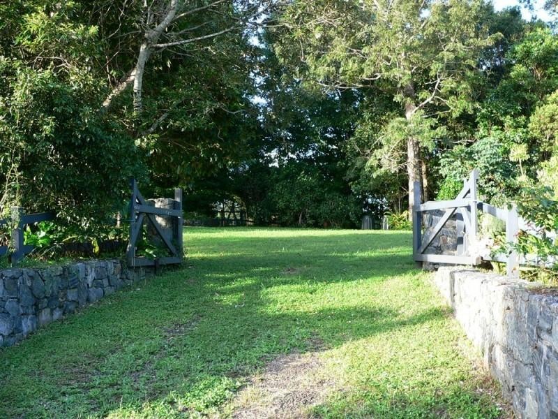 2 Maple Court BEECHMONT 4211, Beechmont QLD 4211