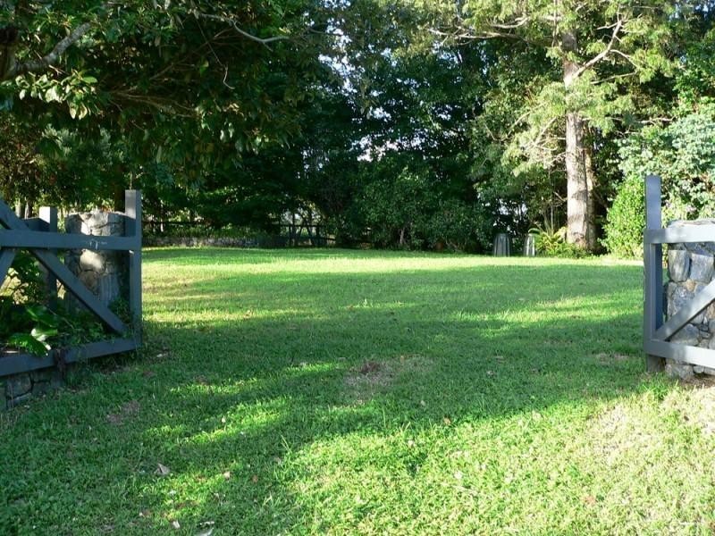 2 Maple Court BEECHMONT 4211, Beechmont QLD 4211