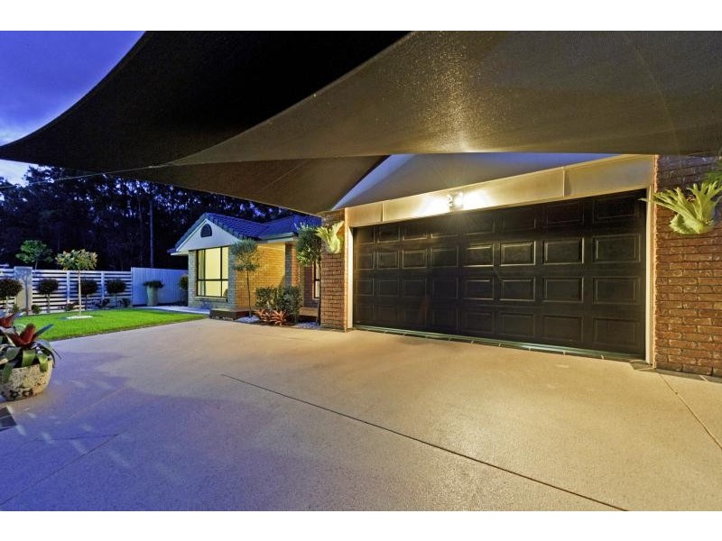 15 Waverley Park Close OXENFORD 4210, Oxenford QLD 4210