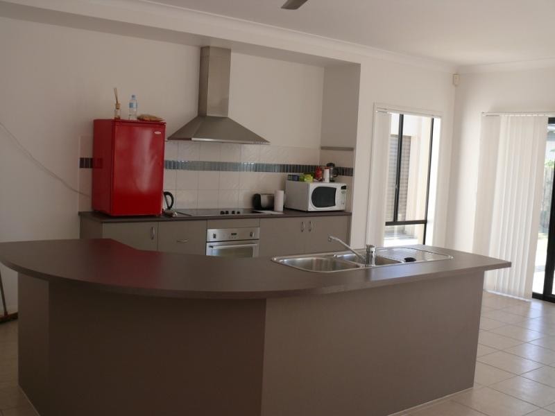 16 Leander Circuit OXENFORD 4210, Oxenford QLD 4210