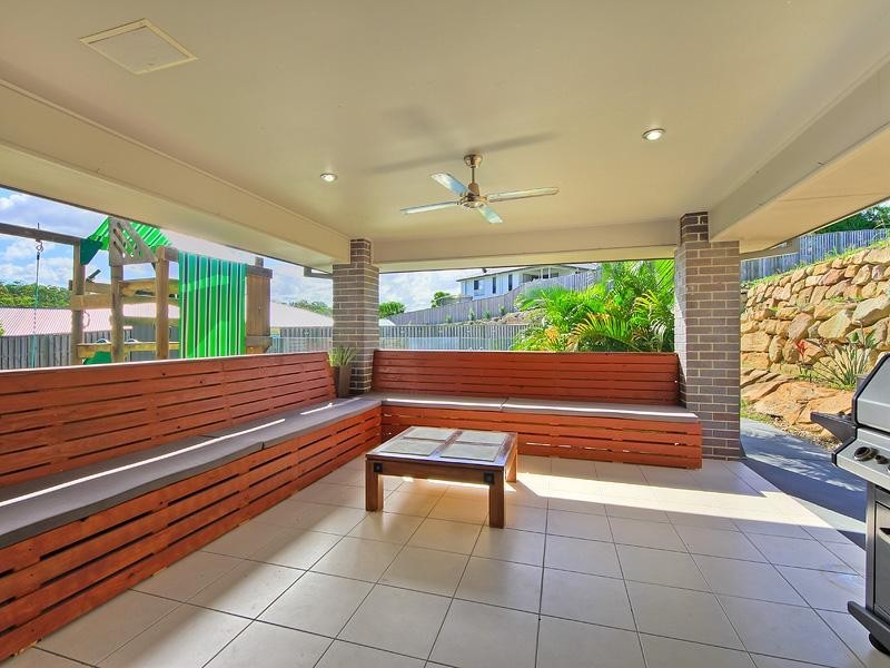 10 Barcoo Street PACIFIC PINES 4211, Pacific Pines QLD 4211